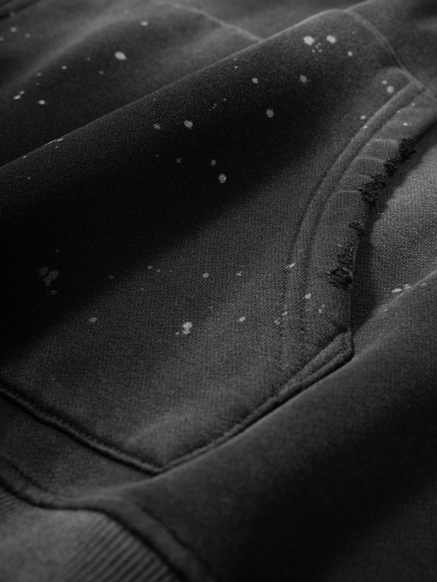 GRAFFITI - VINTAGE-FRAYED HOODIE